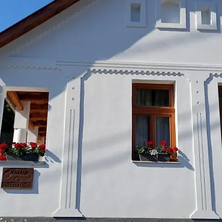 Karadi Vendeghaz Háromhuta