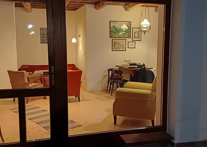 Karadi Vendeghaz Háromhuta
