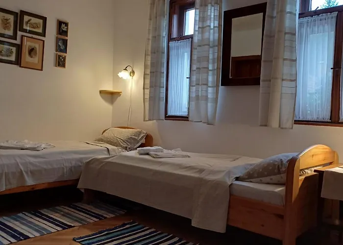 Konukevi Karadi Vendeghaz *