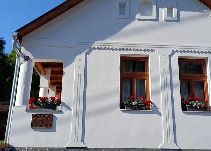 Karadi Vendeghaz Háromhuta